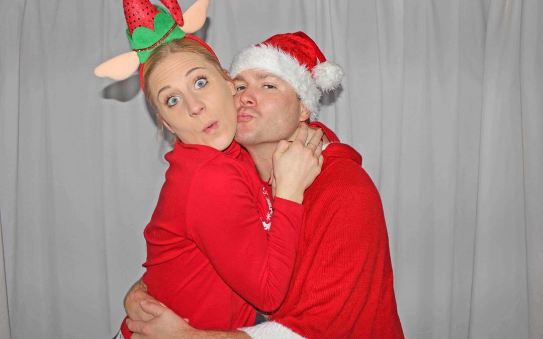 Happy Holidays Photo Booth